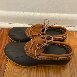 NEVER WORN men's Ll Bean ankle duck boots Size 9